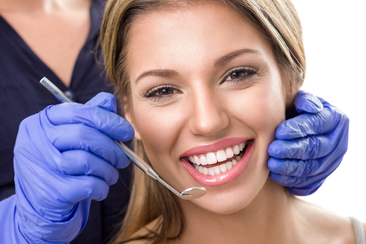 Keep Your Teeth Healthy and Your Smile Bright by Following These Dental Health Tips